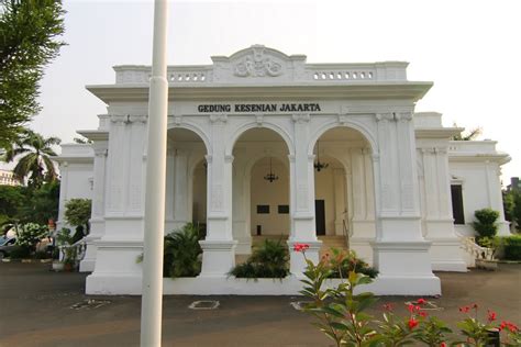 Pementasan Karya Seni Indonesia Di Gedung Kesenian Jakarta Indonesia Kaya