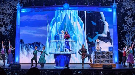 Frozen: A Sing-Along Celebration | Entertainment | Shanghai Disney Resort