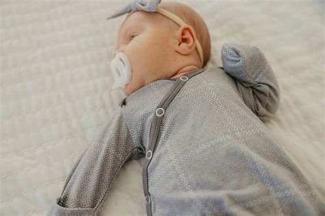 Dakota Newborn Knotted Gown