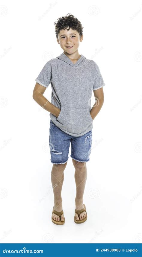 Retrato De Adolescente Joven Y Lindo Aislado En Blanco Foto De Archivo