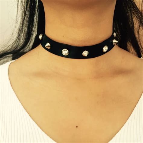 New Fashion Jewelry Black Pu Leather Choker Necklace Inlaid Spike Rivet