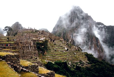 A 1st Timer's Guide to Visiting & Hiking Machu Picchu (the easy way)