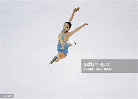 136 Michelle Kwan And Sports Illustrated Stock Photos High Res