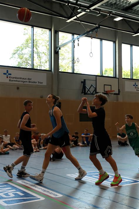 Sommercamp Camper Tvg Baskets Trier