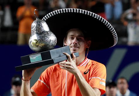 De Minaur sinks Ruud to retain Mexican Open crown | Reuters