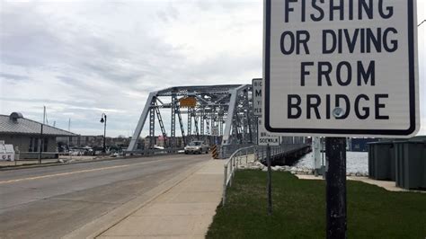 The Michigan Street Bridge in Sturgeon Bay is seen, April 28, 2016 ...