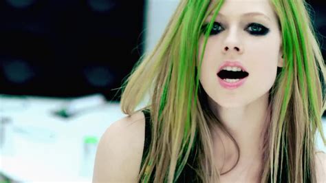 Smile {Music Video} - Avril Lavigne Photo (38791883) - Fanpop