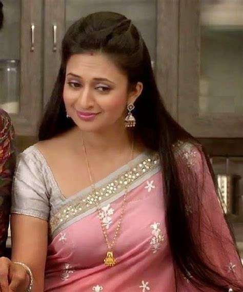 Biodata Divyanka Tripathi Pemeran Dr Ishita Serial India Mohabbatein Antv