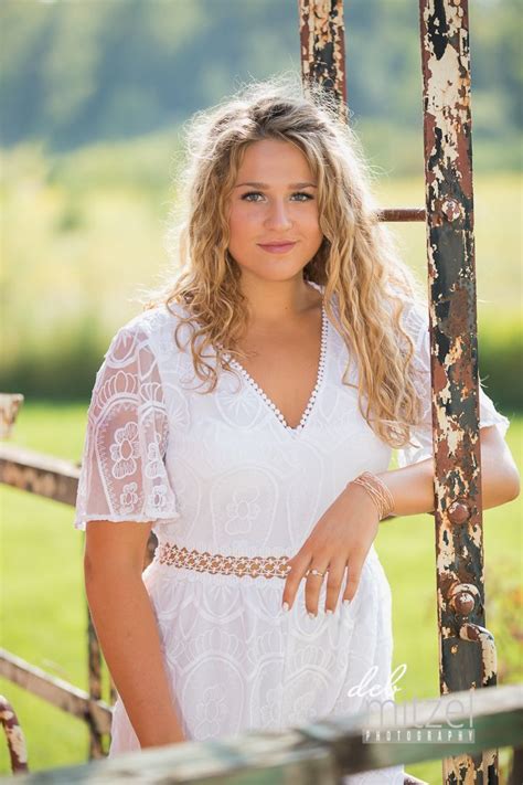 Stunning Senior Portraits In Brainerd Minnesota