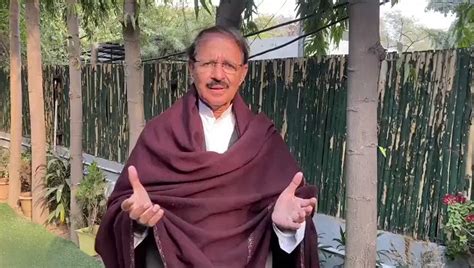 Megh Updates 🚨™ On Twitter After Digvijay Singh Senior Congress Leader Rashid Alvi Questions