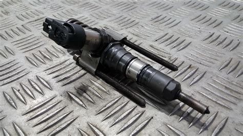 03G130073T Kuro purkstukas (forsunke) Volkswagen Passat 2006 2.0L ...