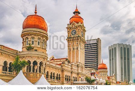 Poster Lukisan Dataran Merdeka Kuala Lumpur Png Pngegg Adrien Schiller