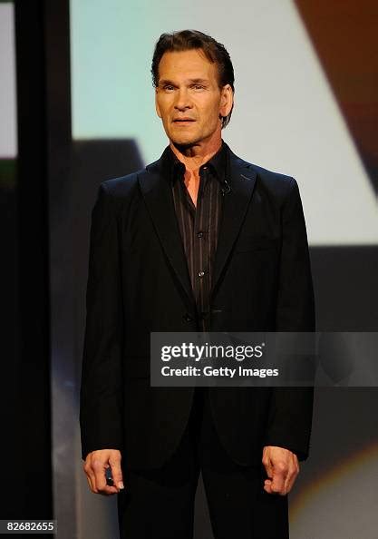 Actor Patrick Swayze attends Stand Up To Cancer at the Kodak Theatre... News Photo - Getty Images