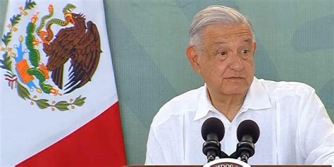 AMLO recibirá a padres de los 43 normalistas de Ayotzinapa y a madre