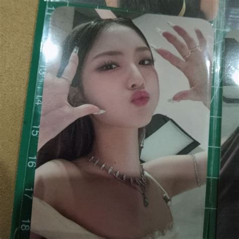 Jual Loossemble Official Photocard Vivi Hyunjin Yeojin Gowon Hyeju