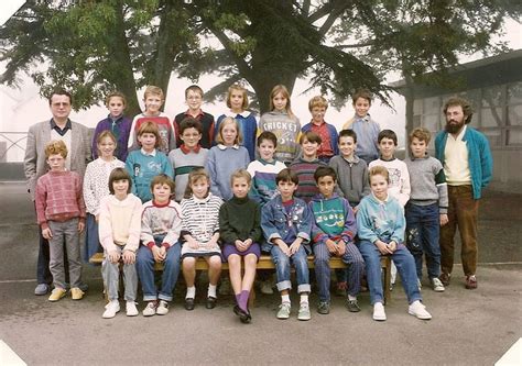 Photo De Classe CM2 De 1989 Ecole Robert Desnos Savenay Copains D