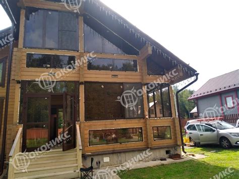 Двери ПВХ из профиля Rehau от компании Оконикс.
