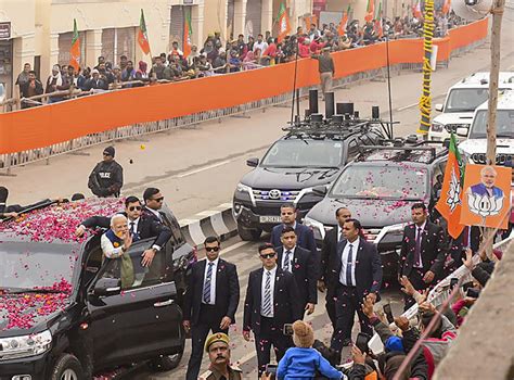 Pm Inaugurates Redeveloped Ayodhya Railway Station Flags Off 8 Trains