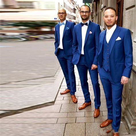 Navy Blue Groom and Groomsmen Suits: How to Look Dashing on Your Wedding Day