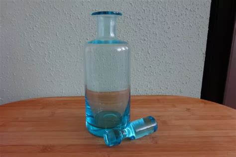 ANCIENNE BOUTEILLE FLACON Carafe En Verre Bleu EUR 17 00 PicClick FR