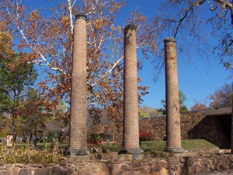 15 Historical Landmarks You Absolutely Must Visit In Oklahoma