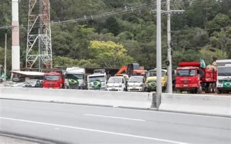 Agroindústrias De SC Têm Prejuízos Crescentes Bloqueios Nas Estradas