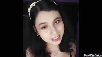 DaniTheCutie Is Anal Dildo Fucked While Doing Splits With Torn Yoga Pants XNXX