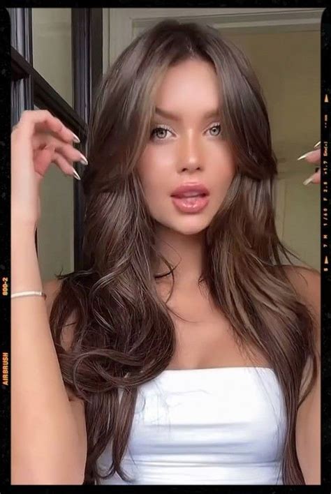 The Expensive Old Money Brunette Gallery Rich Brunette Hair Color