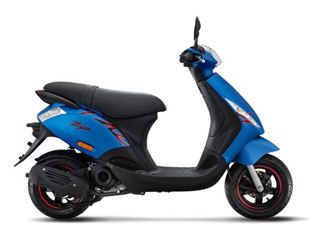 Giá xe Piaggio Zip và thông tin mới nhất Tinxe