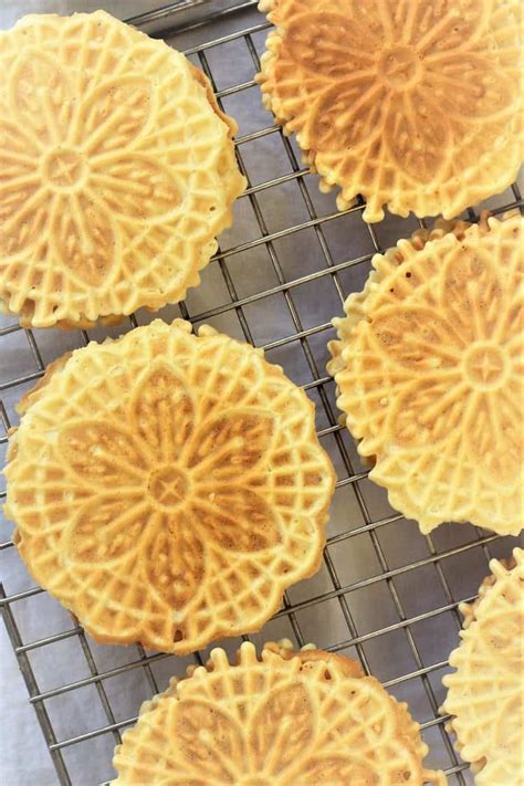 Italian Pizzelle Cookies - Mangia Bedda