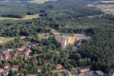 Templin aus der Vogelperspektive Gebäudekomplex der Hotelanlage AHORN