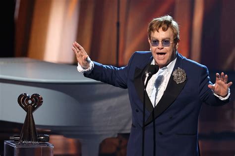 Pourquoi Elton John vient d intégrer le club privé le plus prisé du showbiz