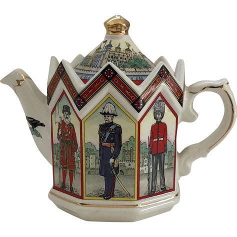 Sadler The Tower Of London Tea Pot Teapot English Teapot Tea Pots