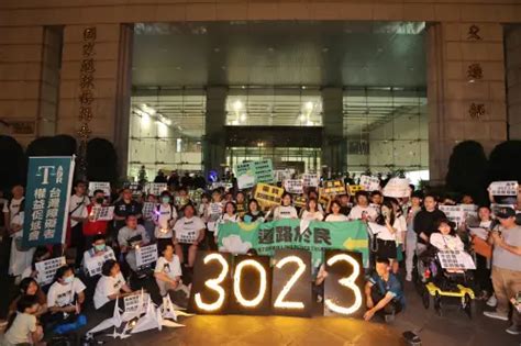 去年交通死傷人數不減反增！還路於民籲：「3023」不是數字是人命 生活焦點 要聞 Nownews今日新聞