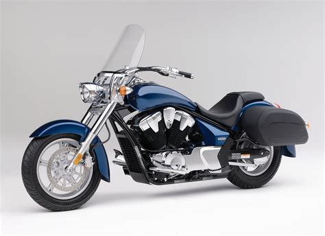 HONDA VT1300CT Interstate 2009 2010 Specs Performance Photos