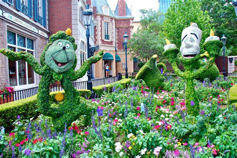 Disney Sisters: Disney is in Full Bloom at Epcot International Flower ...