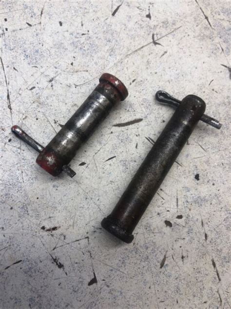 Massey Ferguson Mf 1650 Tractor Mid Hydraulic Cylinder Mounting Pins Ebay