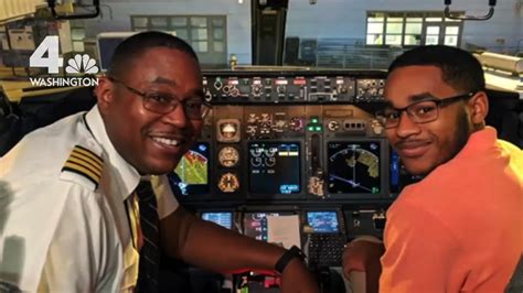 Black United Airlines Pilots Mentor Aspiring Pilots Of Color Youtube