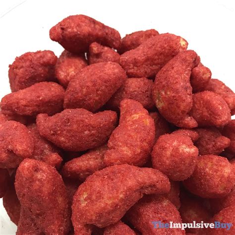 Review Cheetos Flamin Hot Pepper Puffs