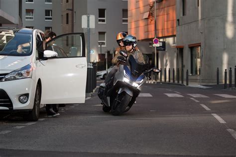 Crees Que Sabes Frenar Tu Moto Ante Una Emergencia Canariasenmoto