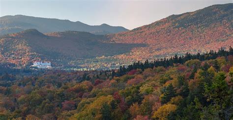 2023 New England Fall Foliage Update | Peak Arrives in the North, Green ...