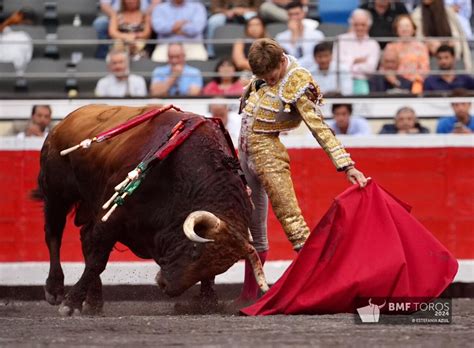 Borja Jim Nez Con El Voto Del P Blico Para La Oreja De Oro De Rne Por