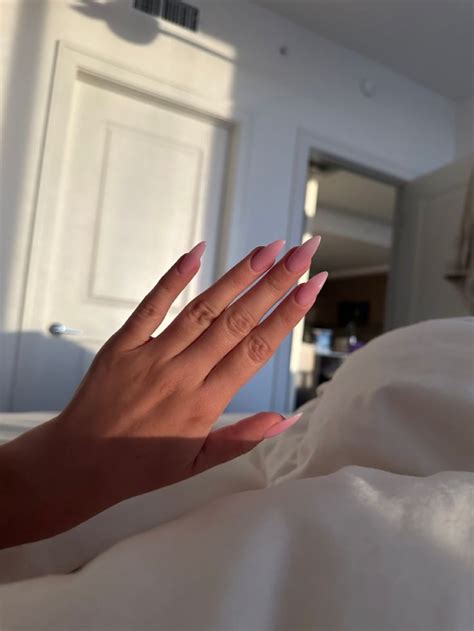 Pink Nude Nails Acrylic Almond Acrylic Nails Oval Acrylic Nails Almond Shaped Nails Designs