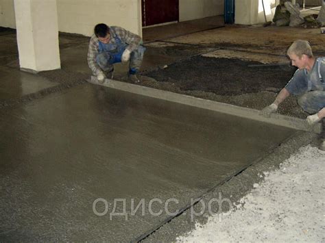 Бетон для стяжки пола: Бетонная стяжка своими руками — подробная ...
