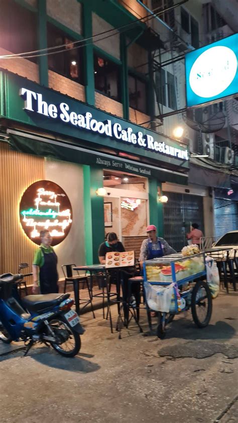 รวว The seafood cafe and restaurant กงแมนำเผา