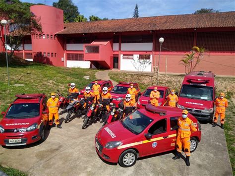 11BBM participa simulado de evacuação em conjunto outras instituições