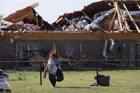 Severe storm, possible tornado causes damage outside of Oklahoma City ...