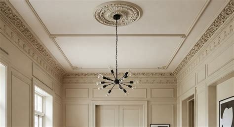 The variety of Lowe's mouldings surprised many home decorators 32