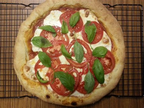 Homemade Mozzarella Tomato Basil Pizza Tomatoes From A Loc Flickr