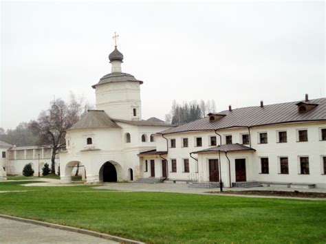 Старицкий Успенский мужской монастырь. Церковь Иоанна Богослова ...